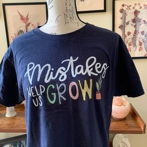 Fun t-shirt! Perfect for preschool teacher! Size large!